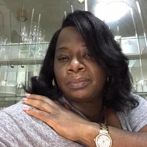 Meet your Posher, Stacy